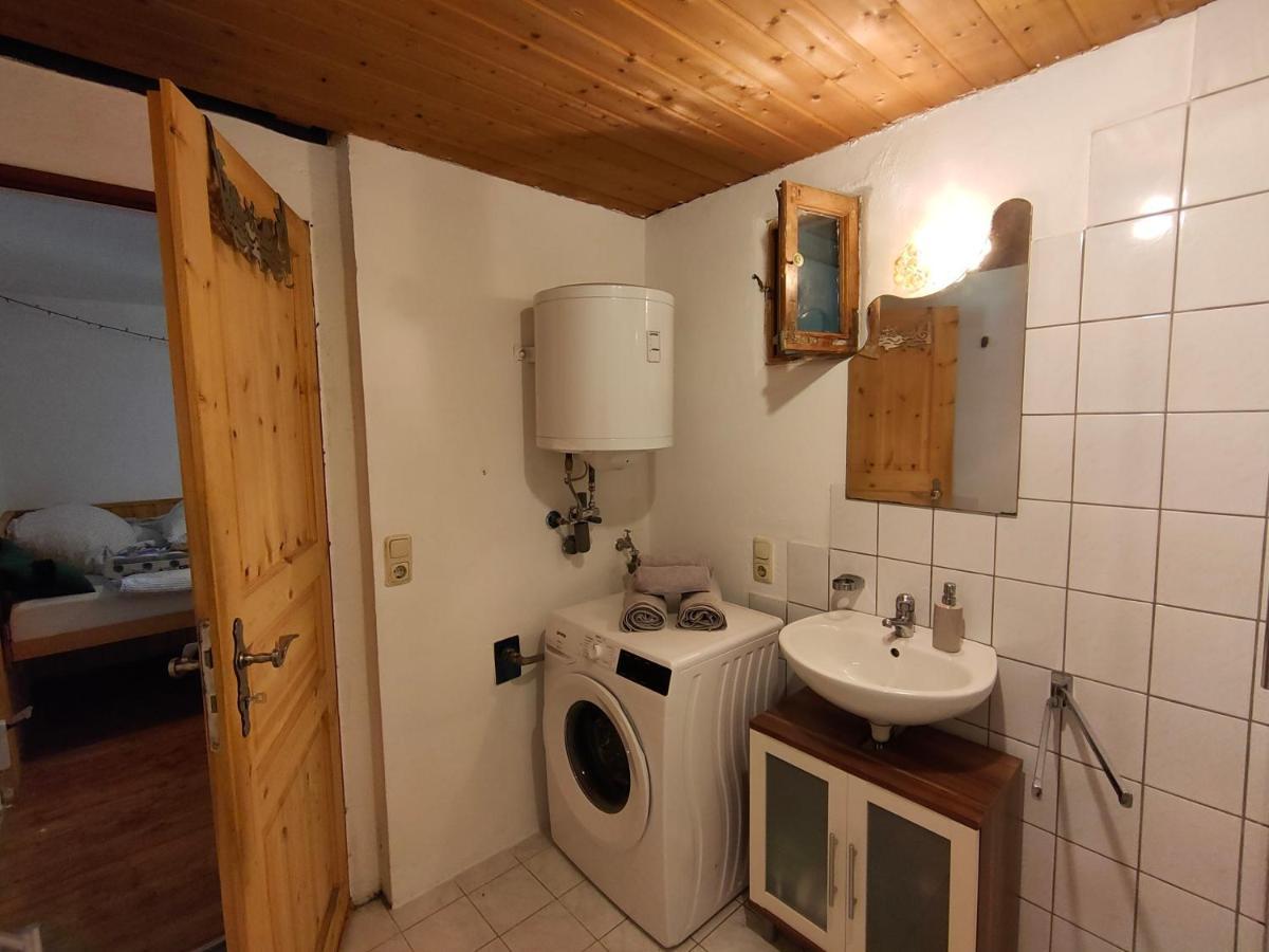 Gemuetliche Ferienwohnung Mit Kamin Und Garten Garmisch-Partenkirchen Eksteriør billede